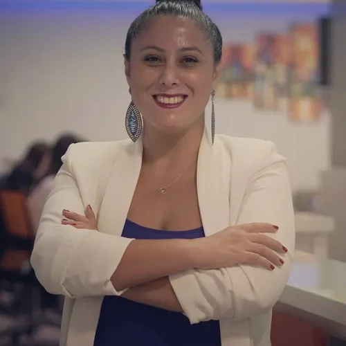 hakkimda1-1920w-785x998